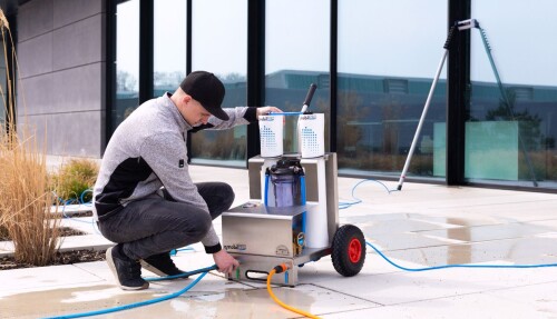 Esaurito - OSMOBIL PRO dispositivo per la pulizia dei vetri dellimpianto di osmosi Dispositivo per la pulizia dellimpianto fotovoltaico per la pulizia ad osmosi e la pulizia solare