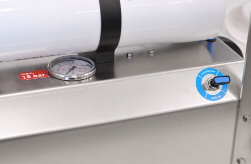 OSMOBIL ONE mobiel osmosesysteem voor reiniging met zuiver water