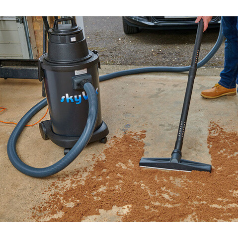 SkyVac Mighty Atom Set zur Dachrinnenreinigung 12 Meter