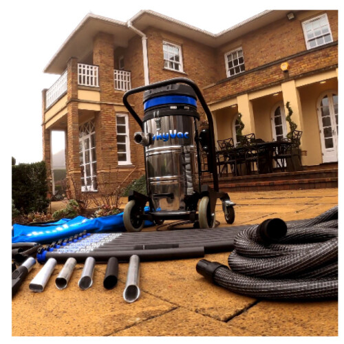 Set professionale SkyVac per la pulizia delle grondaie 12 metri