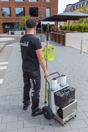 OSMOBIL PRO X pour le nettoyage du verre PV et des façades