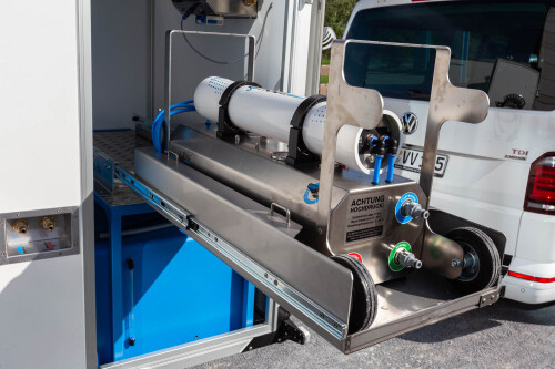 Esaurito - Sistema a rimorchio OSMOBIL TRAILER per la pulizia con osmosi, compreso laggiornamento ad alta pressione