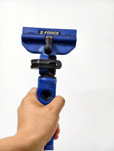 REACH-iT Z-Force Glasschaber mit Wasserführung für Teleskopstangen