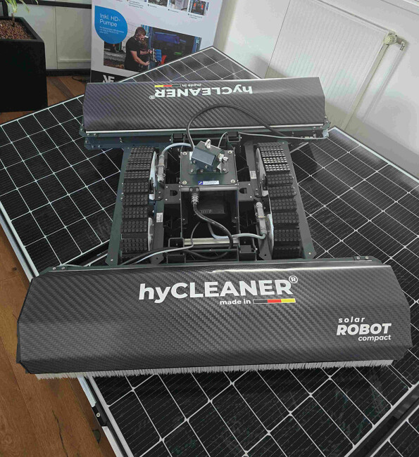 hyCLEANER solarROBOT compact 1.150 mm Robot de nettoyage solaire