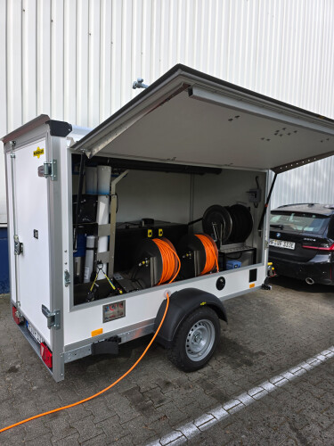OSMOBIL TRAILER V3 Anhängersystem für die PV- und Glasreinigung