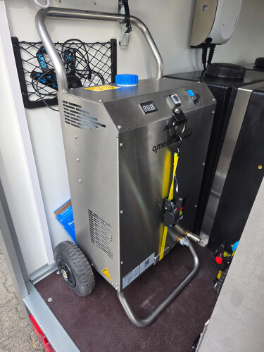 OSMOBIL TRAILER V3 Anhängersystem für die PV- und Glasreinigung