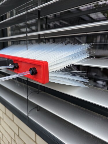 GARDINER brush SLT for sun protection slats and trapezoidal sheet metal