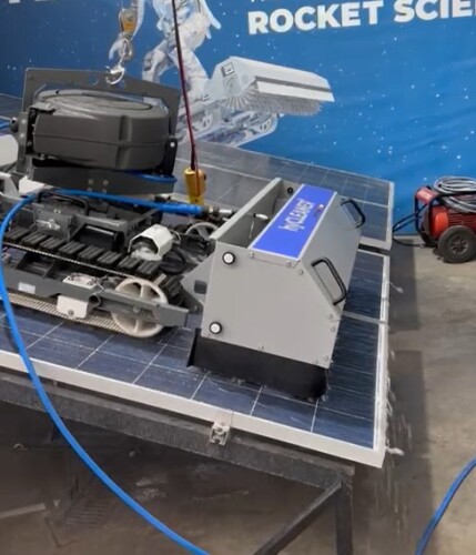 hyCLEANER solarROBOT pro Unità dimostrativa per la rimozione dei licheni